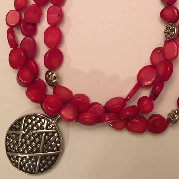 Three Strand Silver Tone Necklace - Picture 2 of 3